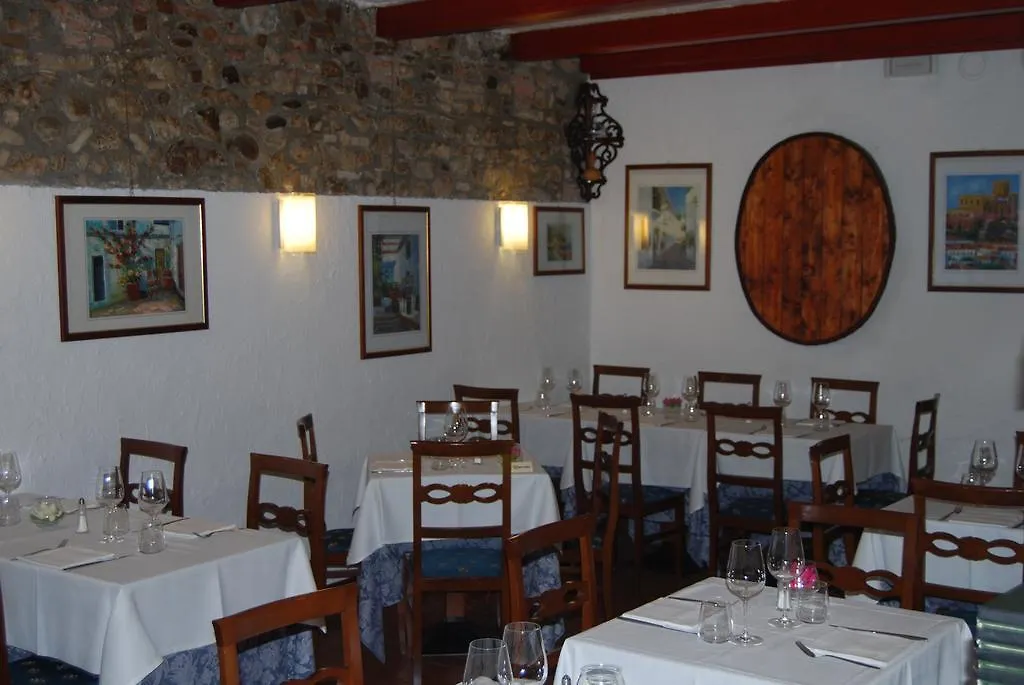 Appartamenti Corneliani Sirmione 0*,  Italy